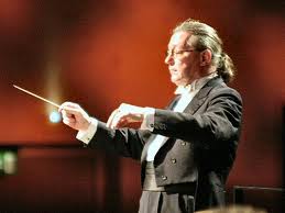 Dirigent: Sylvain Cambreling